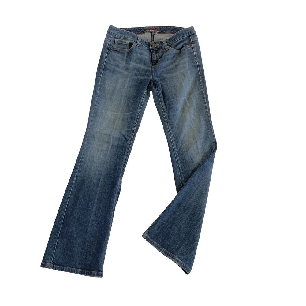 Tommy Hilfiger Women’s Size 8 Freedom Boot Cut Denim Medium Wash Mid Rise Jeans